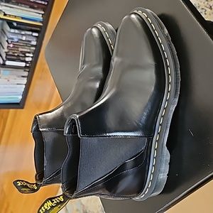 Dr Martens Bianca Chelsea boots